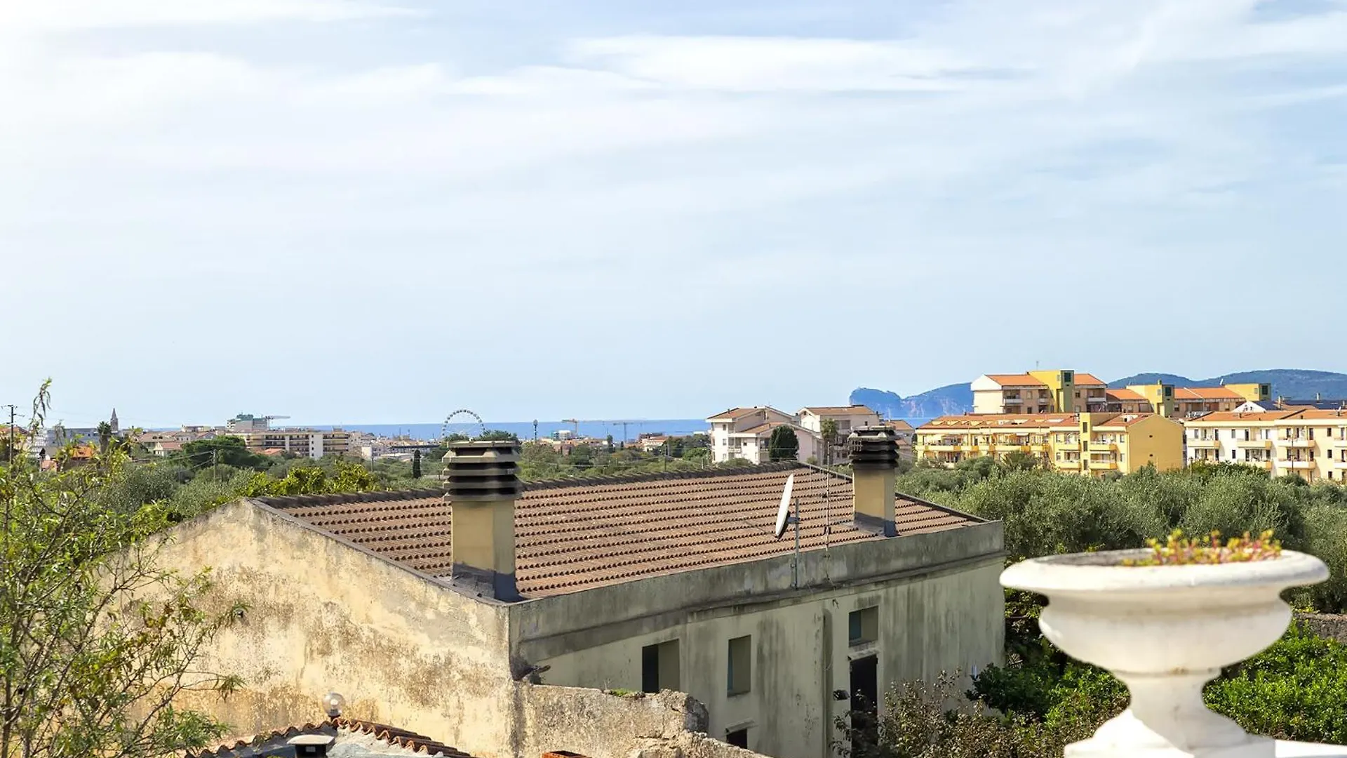 Restored Historic Mansion Paterno With Exclusive Pool, Wifi And Ac For 20 People 알게로 빌라