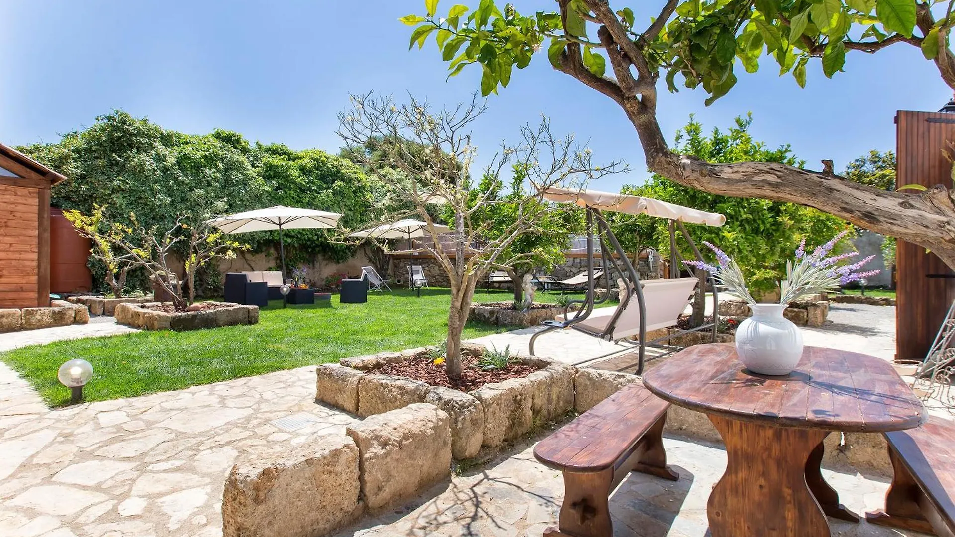 Restored Historic Mansion Paterno With Exclusive Pool, Wifi And Ac For 20 People Alghero