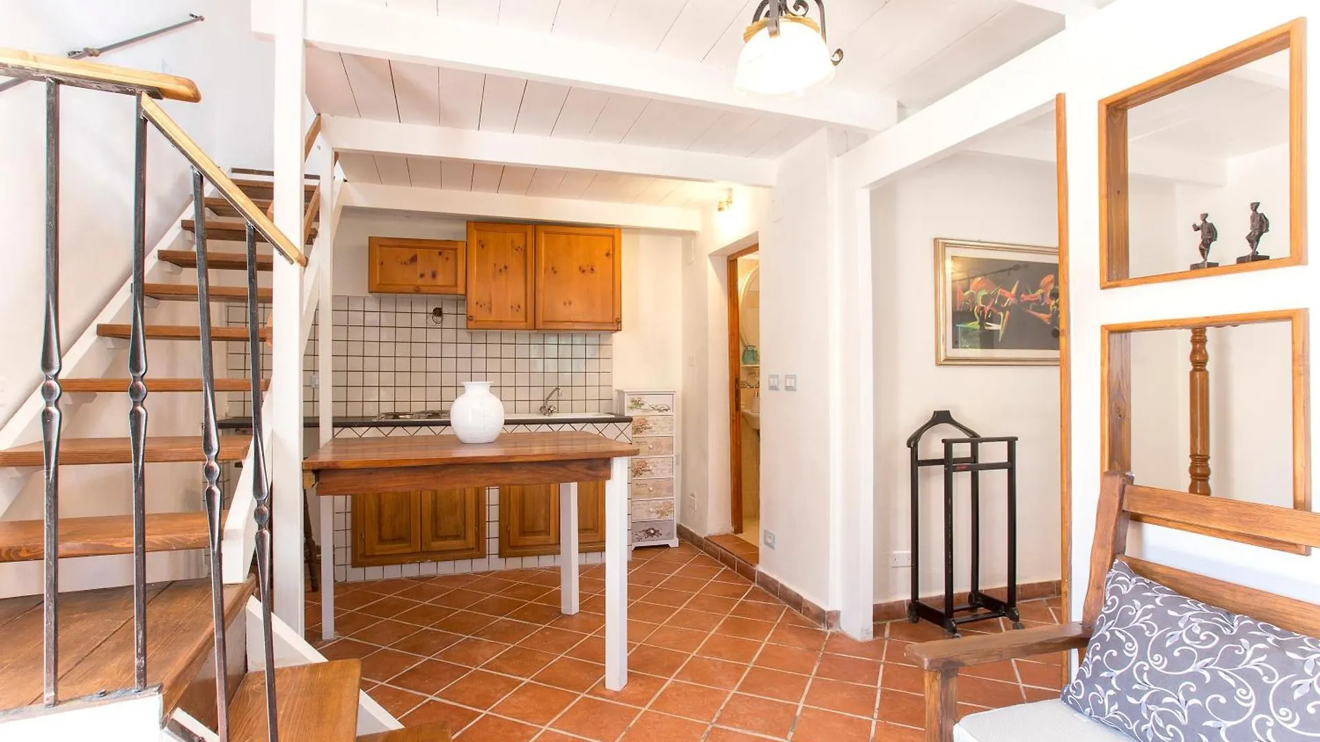 Restored Historic Mansion Paterno With Exclusive Pool, Wifi And Ac For 20 People Alghero 0*,  Włochy