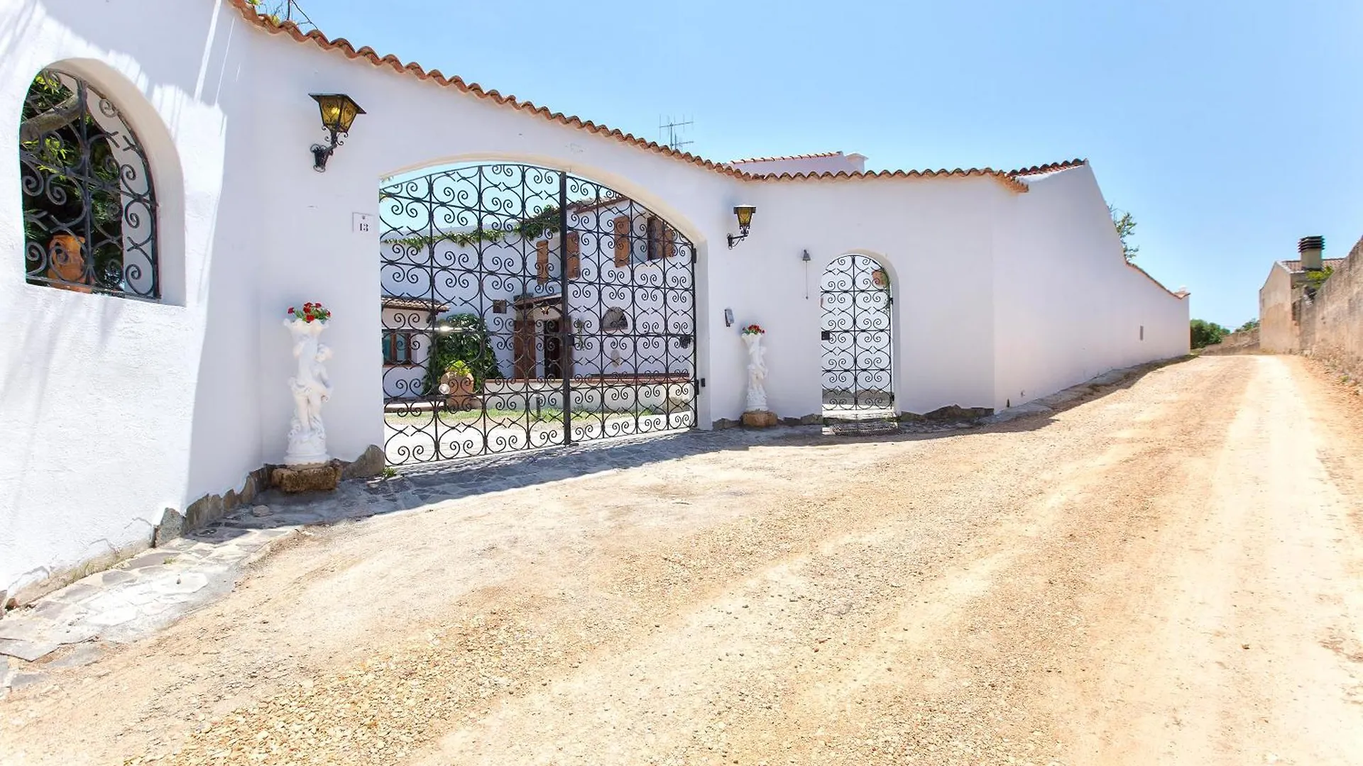 Willa Restored Historic Mansion Paterno With Exclusive Pool, Wifi And Ac For 20 People Alghero