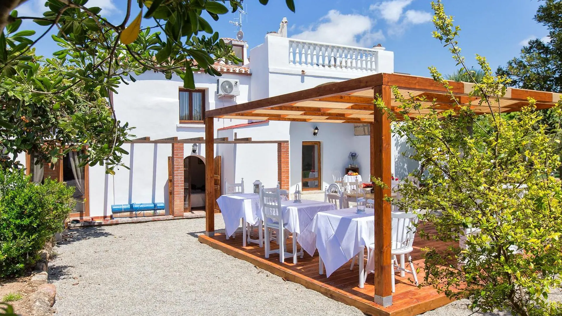 Restored Historic Mansion Paterno With Exclusive Pool, Wifi And Ac For 20 People Alghero